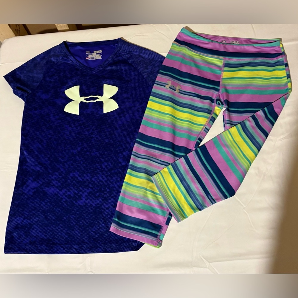 Under Armour Girls Sz YM  Top with Leggings.